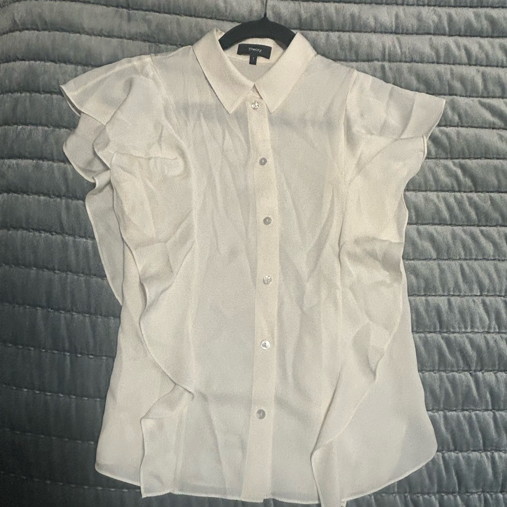 Theory White Flutter Sleeve Blouse with Peter Pan Collar